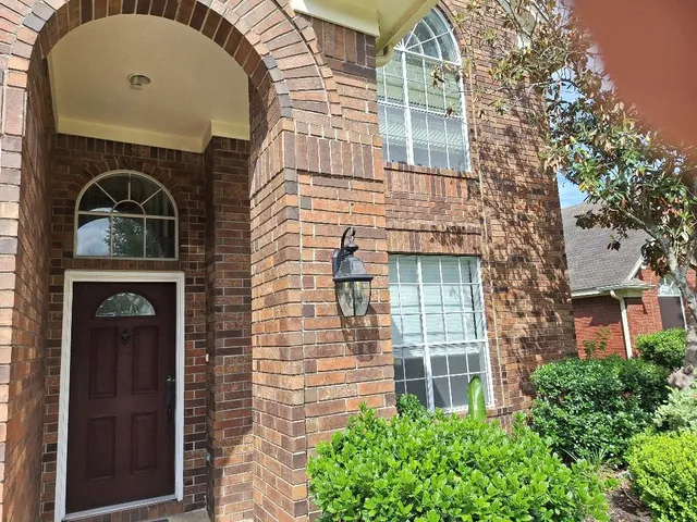 $465,000 | 12827 Lindsey Lane, Stafford, TX 77477