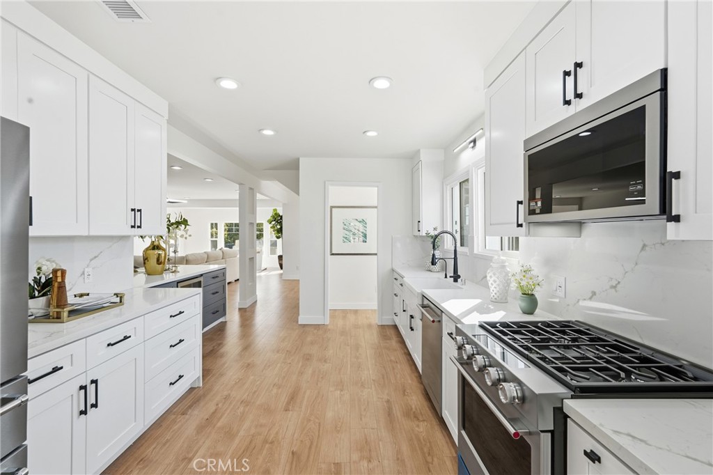 13429 Bailey Street Whittier, CA 90601 - Photo 5 of 51