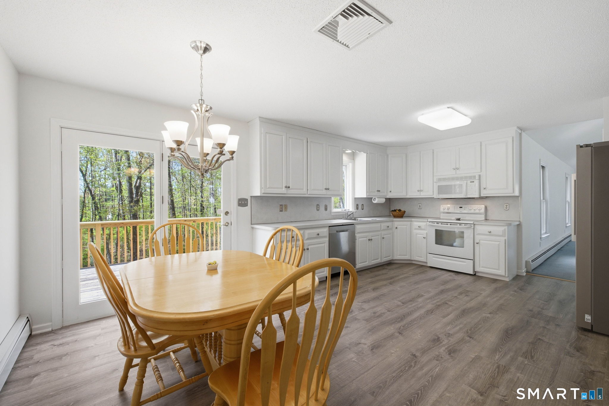 14 Deer Park Road Bristol, CT 06010 - Photo 7 of 20 Eat-in Kitchen