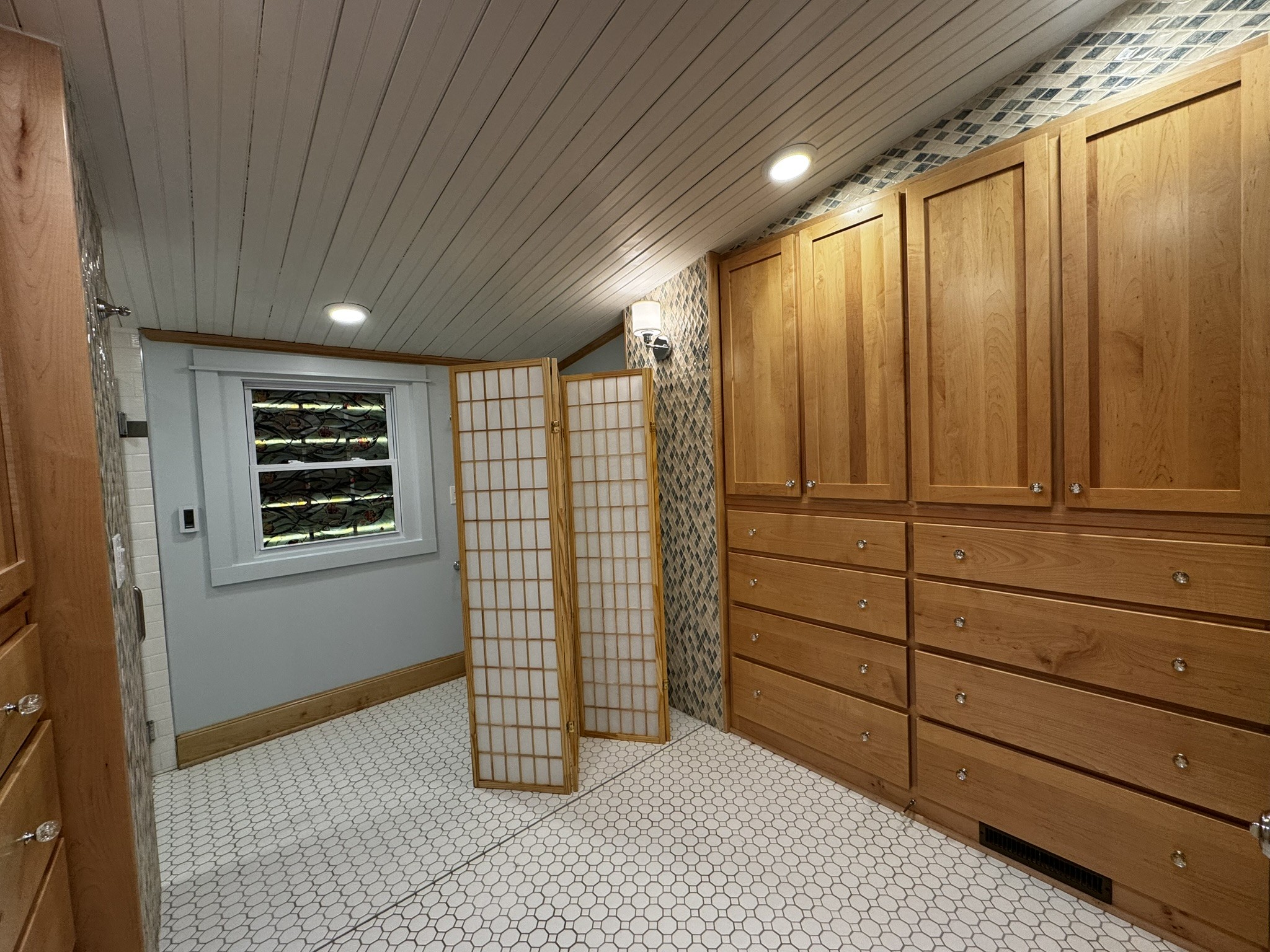 105 Wilson Street Cowan, TN 37318 - Photo 31 of 57 a view of an empty room