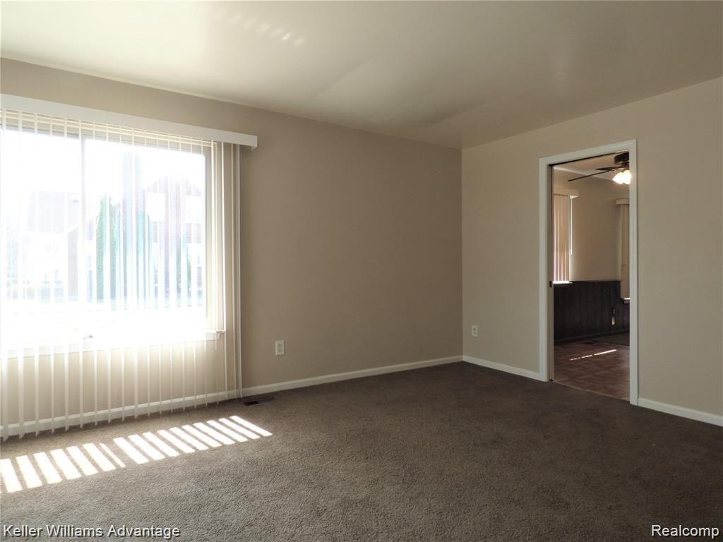 8203 Middlepoint Street Detroit, MI 48204 - Photo 4 of 21