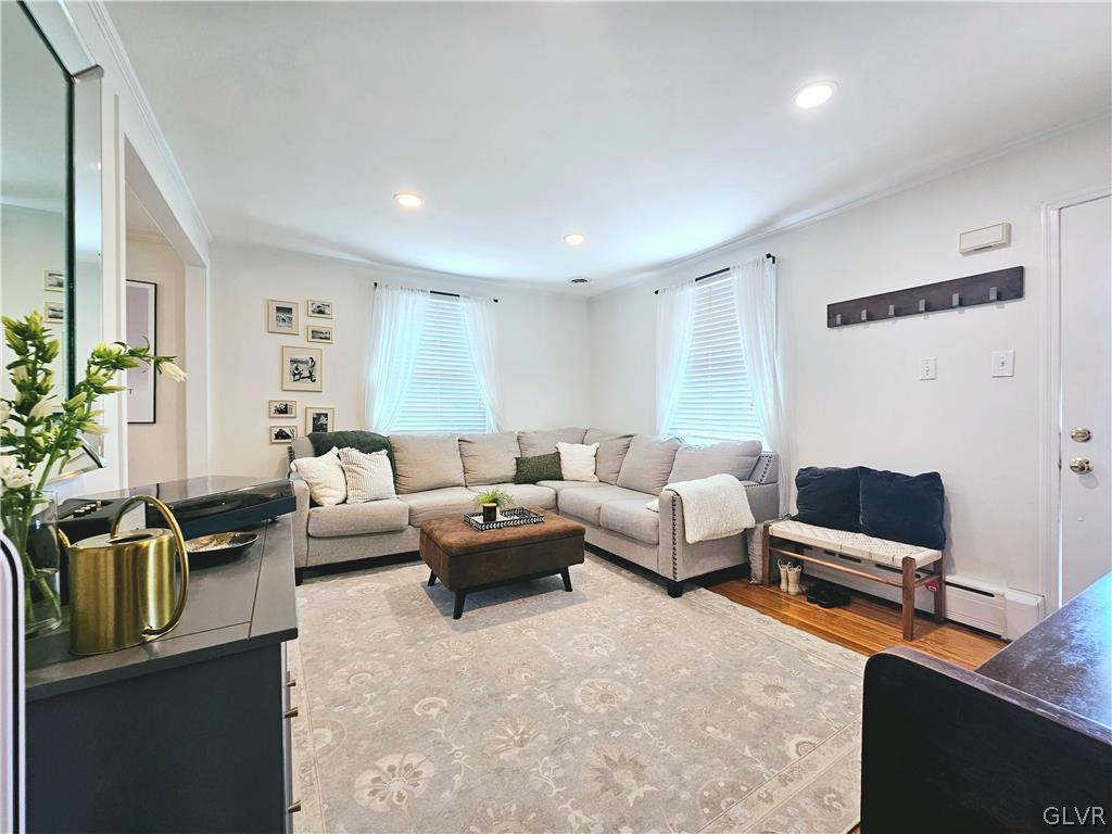 409 Maple Road Hellertown, PA 18055 - Photo 3 of 31 Gallery Image 3