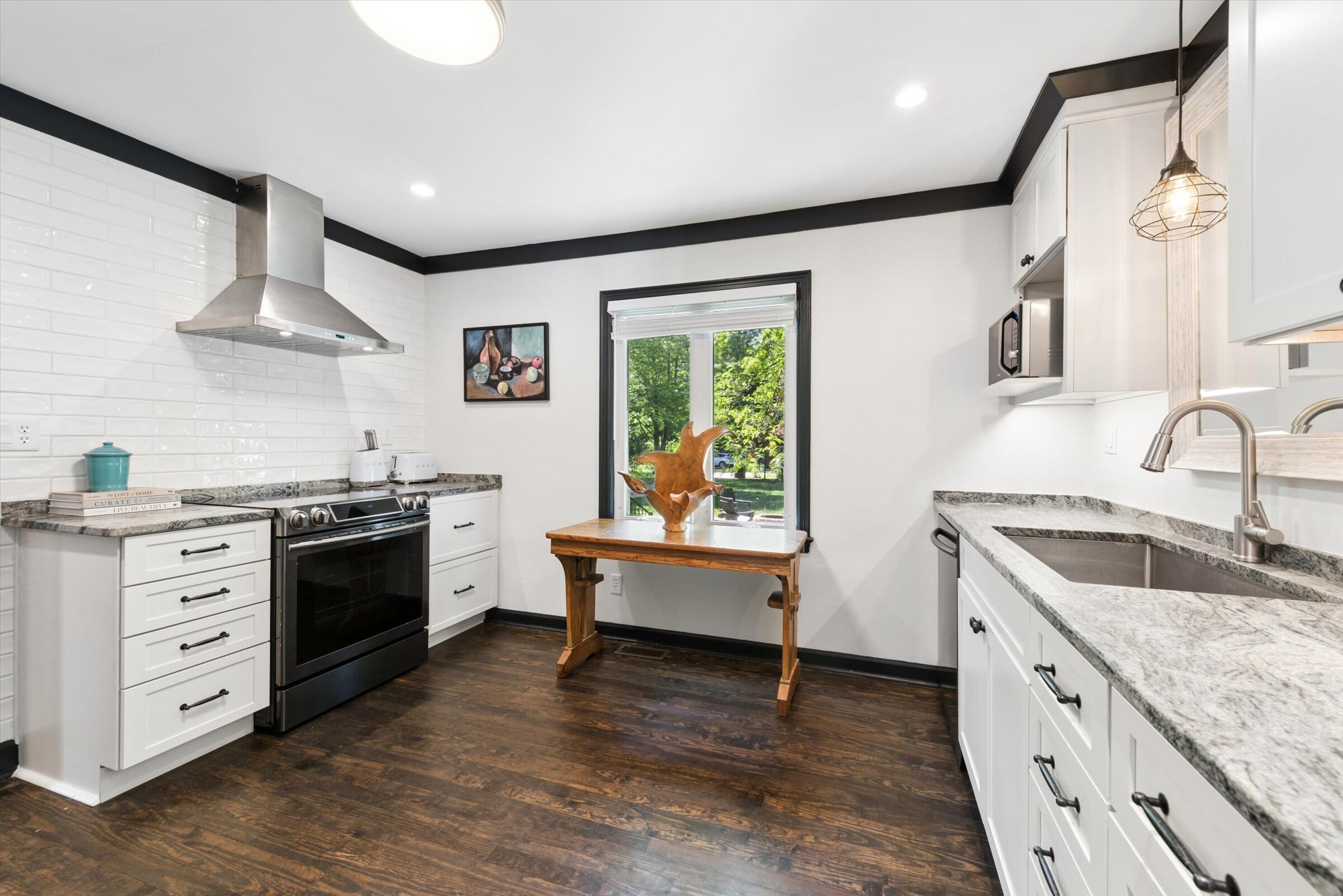 14507 Lakeshore Road Lakeside, MI 49116 - Photo 12 of 36 11-Kitchen