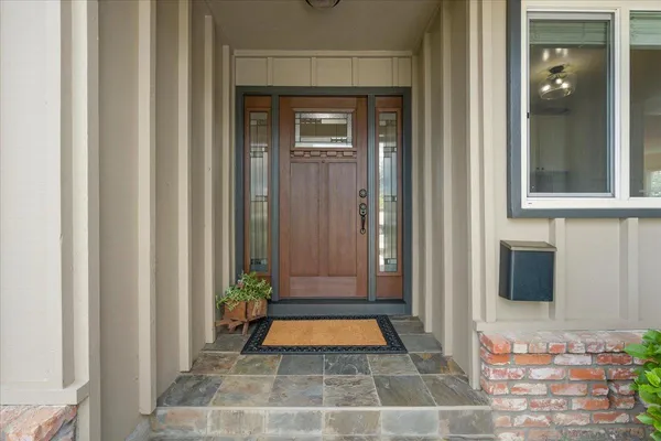 $949,000 | 1330 Redwood Lane, Gilroy, CA 95020