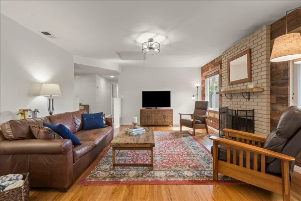 $949,000 | 1330 Redwood Lane, Gilroy, CA 95020