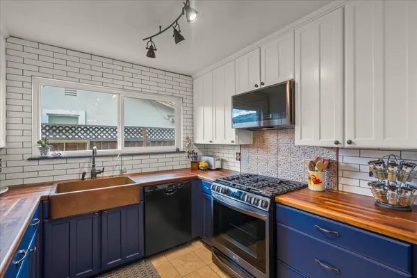$949,000 | 1330 Redwood Lane, Gilroy, CA 95020