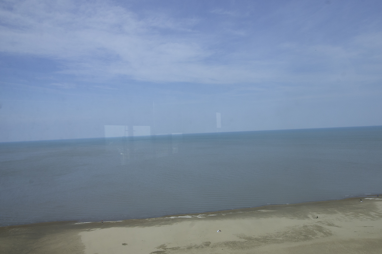 5801 North Sheridan Road, Unit 18C Chicago, IL 60660 - Photo 2 of 37