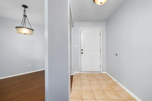 $2,050 | 6332 Saybrooke Drive, Raleigh, NC 27604
