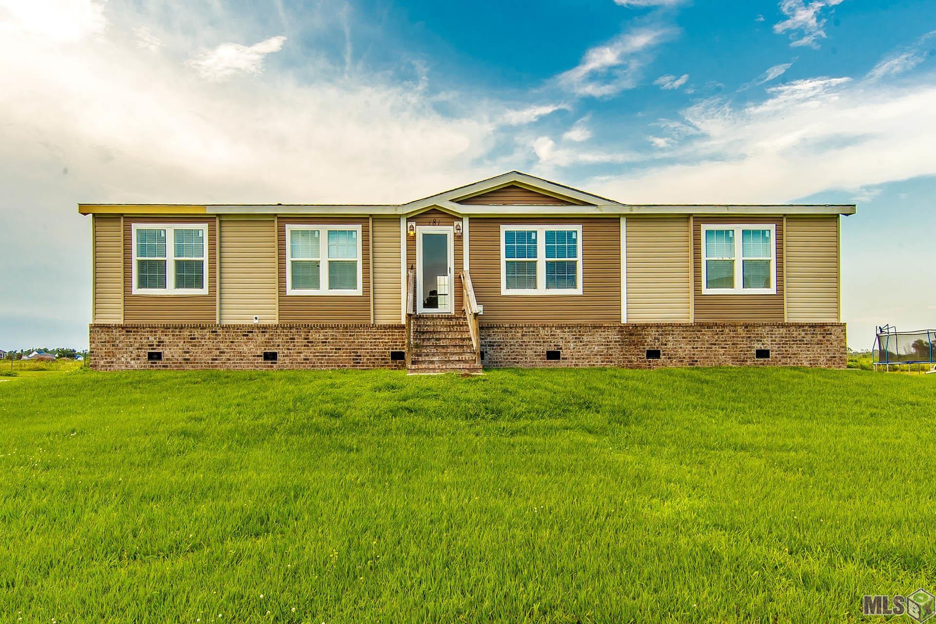 181 Treasure Drive Raceland, LA 70394 - Photo 1 of 10