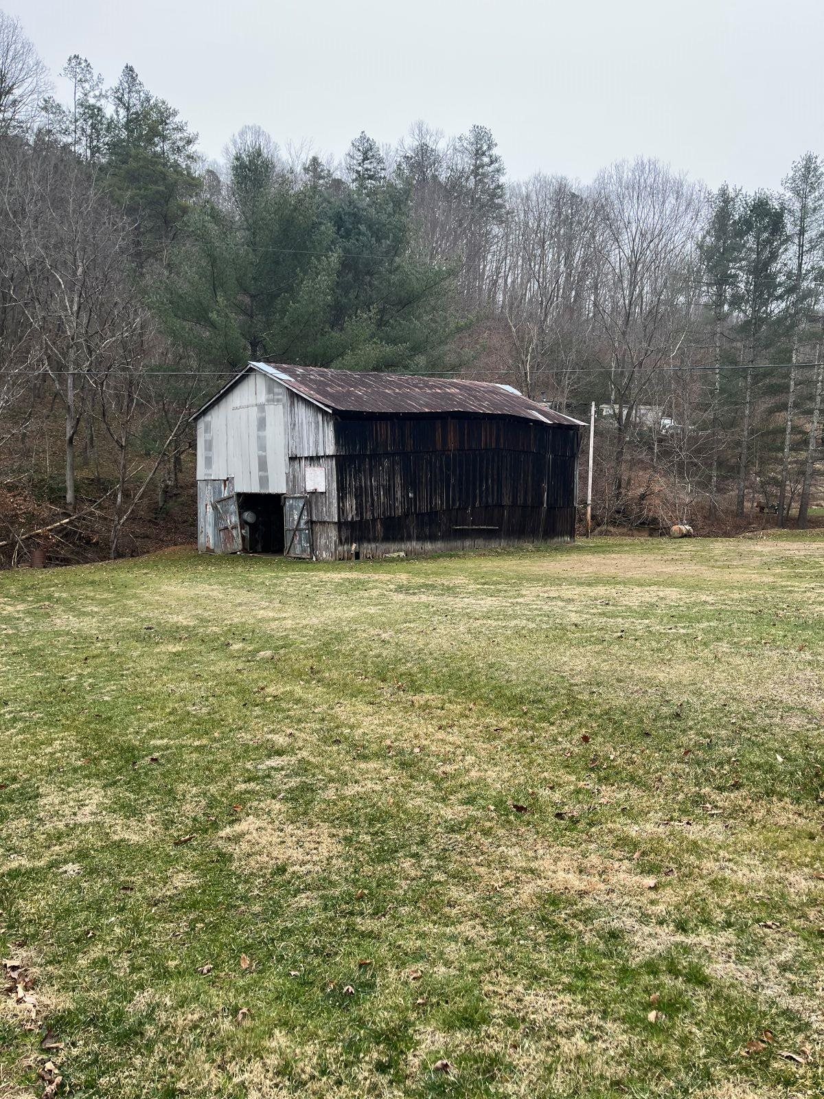 2792 Wallow Hole Road Sandy Hook, KY 41171 - Photo 10 of 17 Gallery Image 10