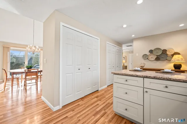 $359,900 | 168 Hollister Way South, Glastonbury, CT 06033