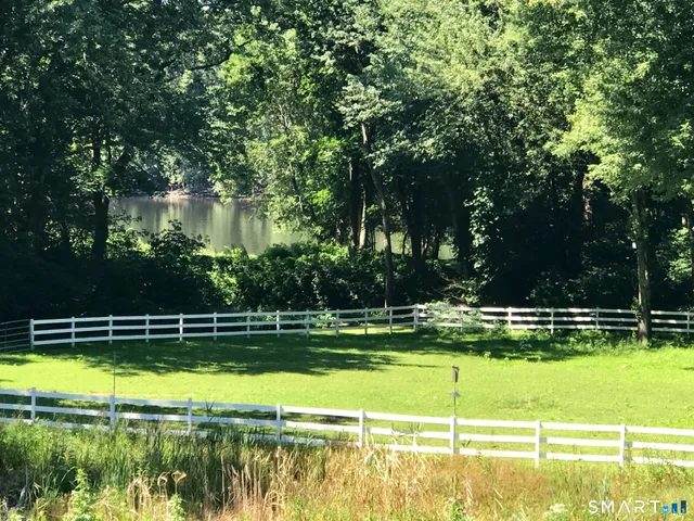 $359,900 | 168 Hollister Way South, Glastonbury, CT 06033