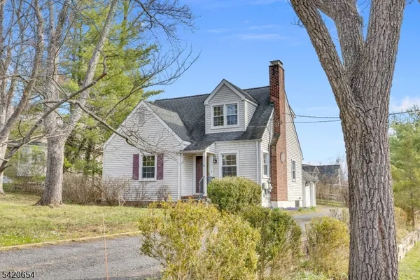 $3,900 | 24 Riverwood Avenue, Bedminster, NJ 07921