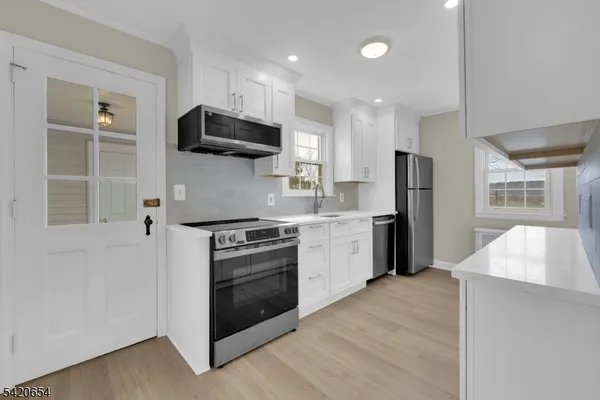 $3,900 | 24 Riverwood Avenue, Bedminster, NJ 07921