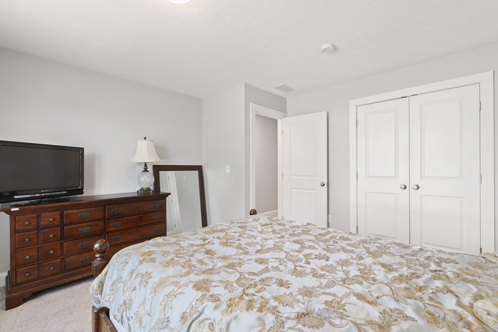 27 Compass Point Drive, Unit 27 Douglas, MA 01516 - Photo 22 of 33