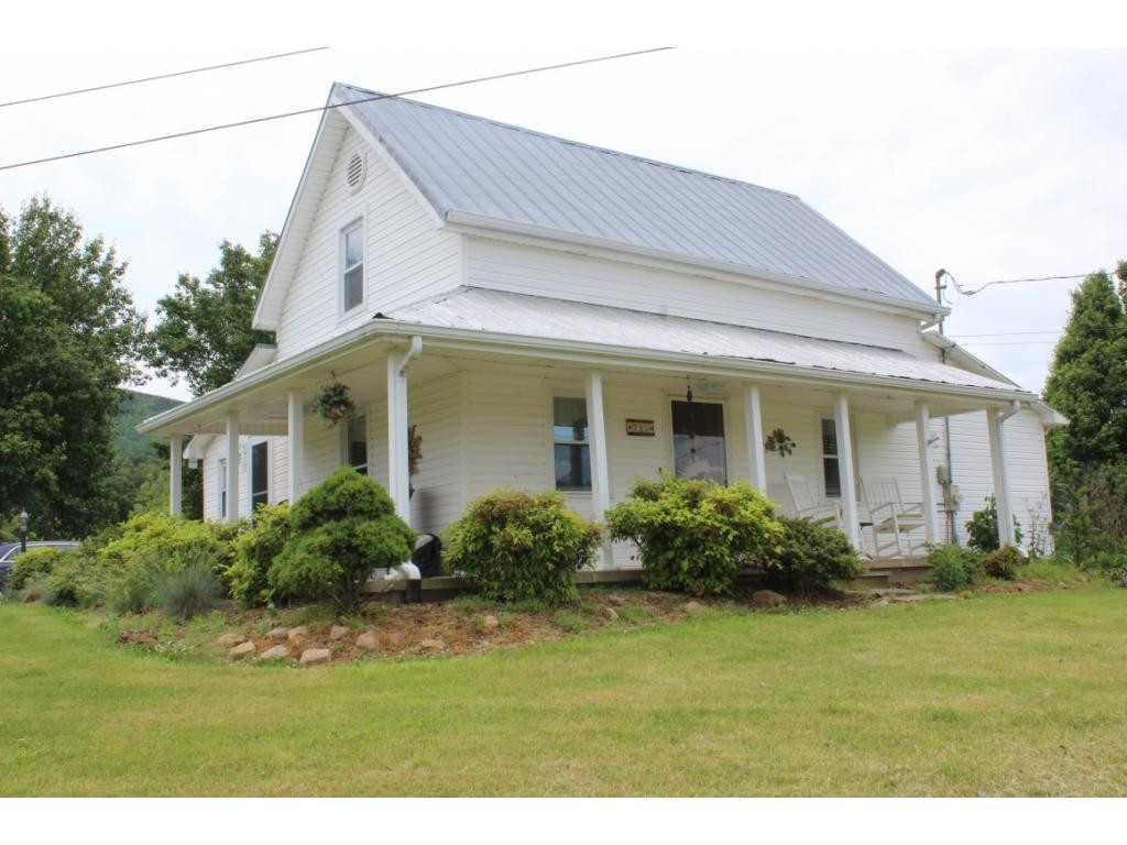 735 Doyle Davis Road Greeneville, TN 37743 - Photo 1 of 20 Photo 1