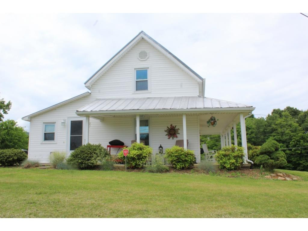 735 Doyle Davis Road Greeneville, TN 37743 - Photo 4 of 20 Photo 4