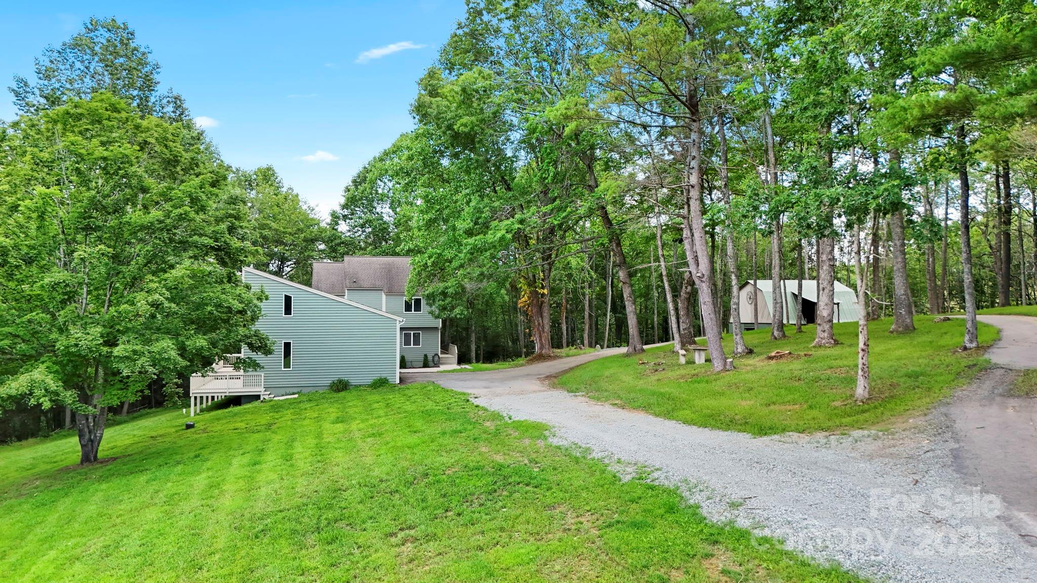 136 Day Drive Boone, NC 28607 - Photo 3 of 48 Gallery Image 3
