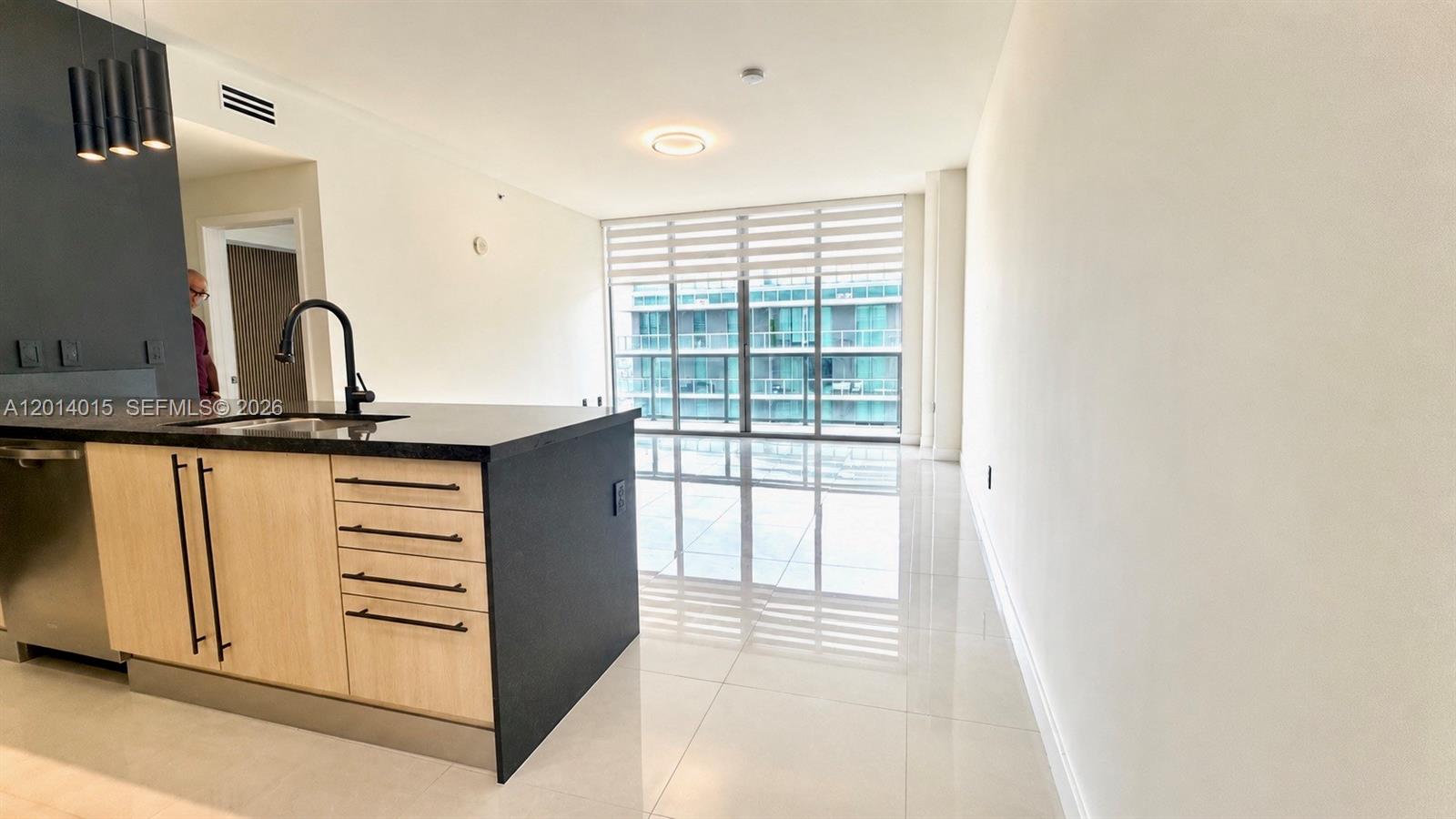 79 Southwest 12th Street, Unit 4008S Miami, FL 33130 - Photo 4 of 15