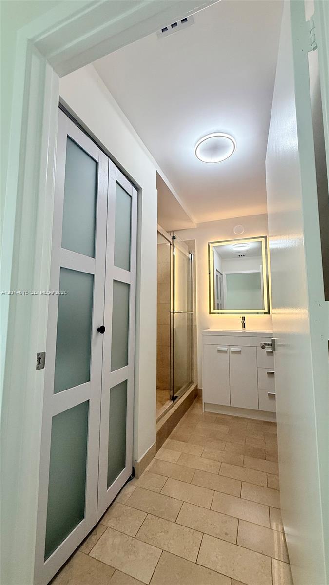 79 Southwest 12th Street, Unit 4008S Miami, FL 33130 - Photo 9 of 15