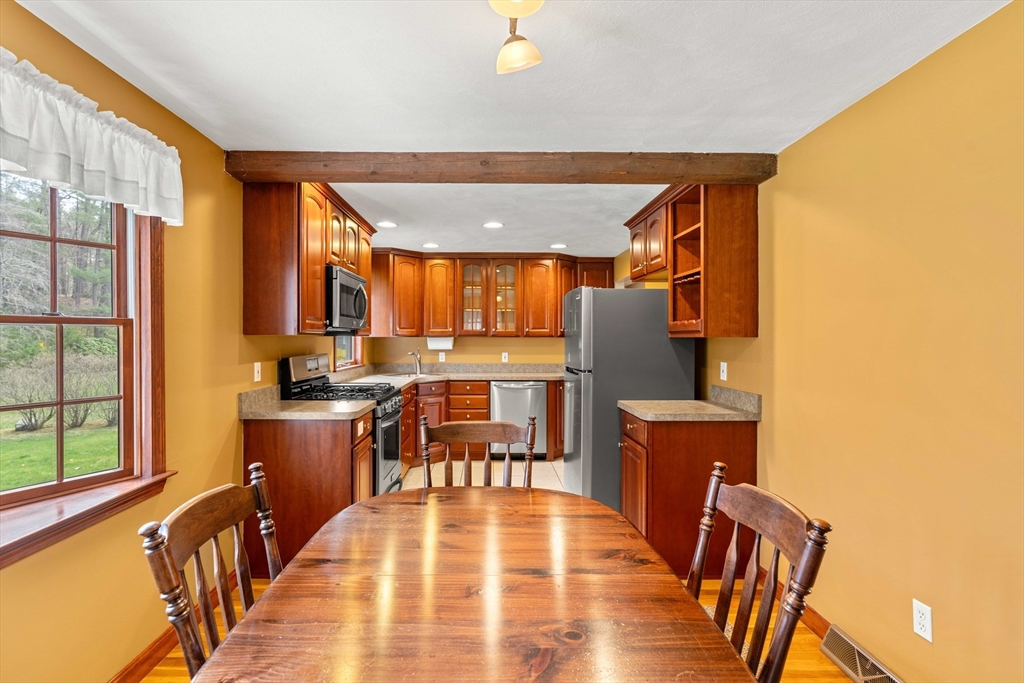 9 Prancing Road Chelmsford, MA 01824 - Photo 6 of 24