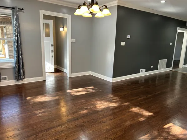 $1,900 | 4858 West Concord Place, Unit 1, Chicago, IL 60639