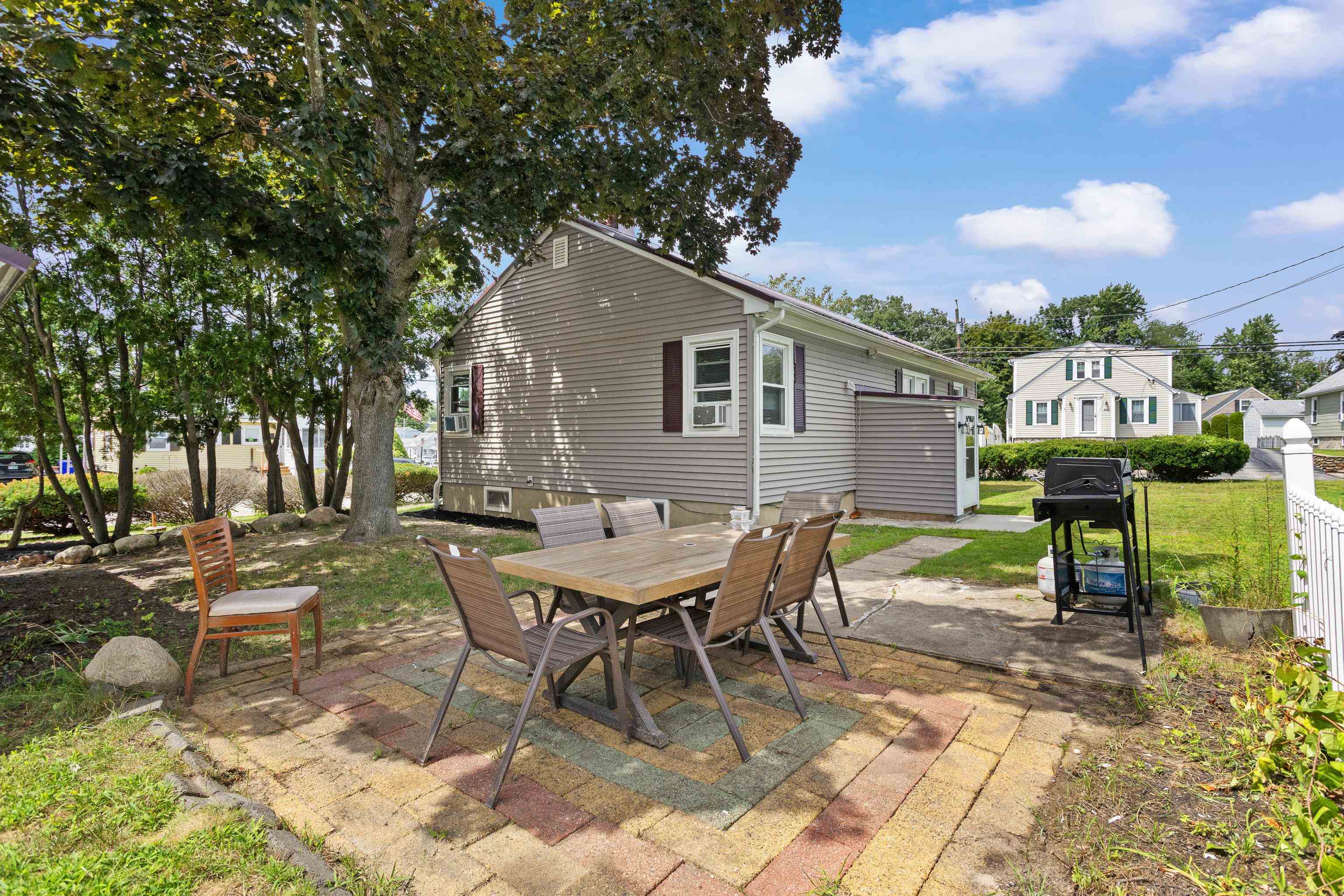 851 Cilley Road Manchester, NH 03103 - Photo 13 of 42 Gallery Image 13