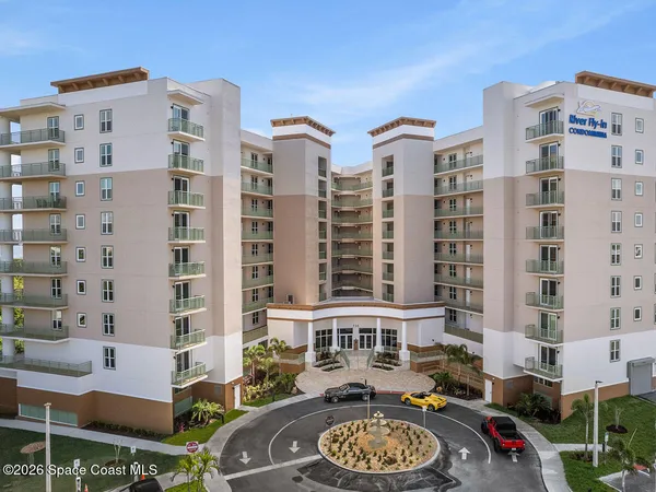 $2,600 | 735 Pilot Lane, Unit 302, Merritt Island, FL 32952