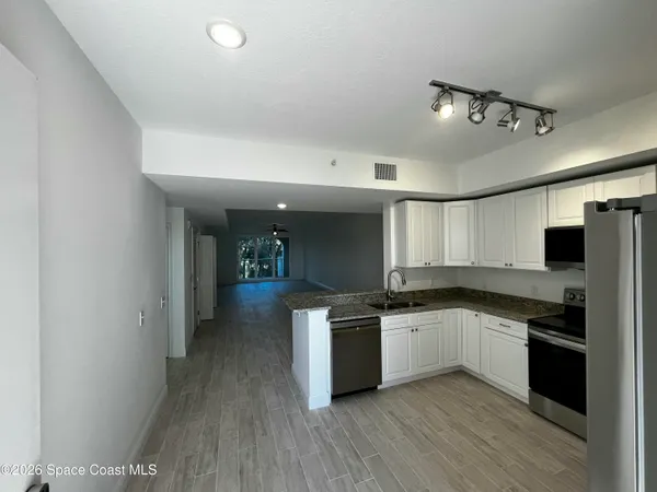 $2,600 | 735 Pilot Lane, Unit 302, Merritt Island, FL 32952