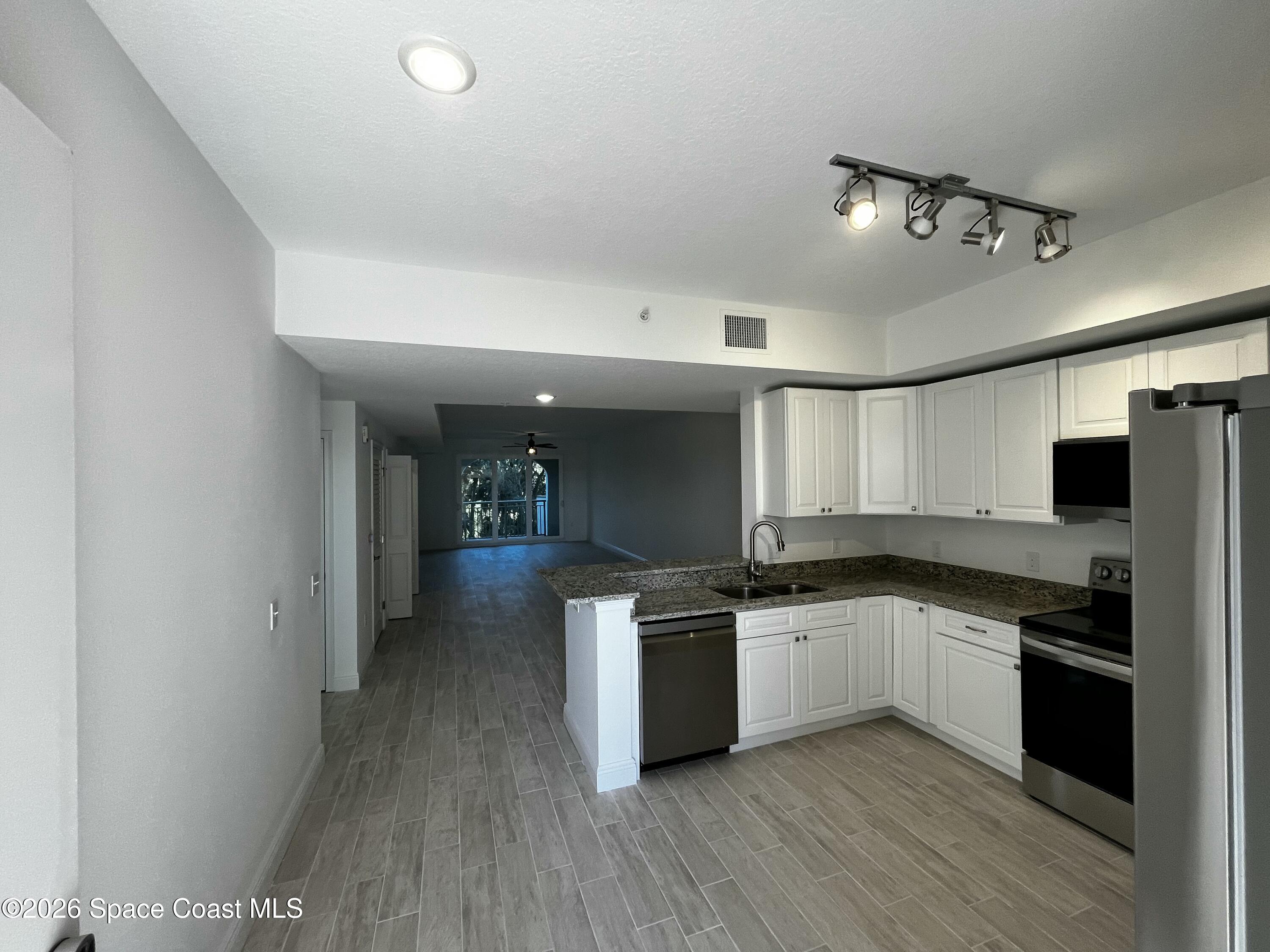 735 Pilot Lane, Unit 302 Merritt Island, FL 32952 - Photo 4 of 25 1000007657