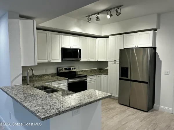 $2,600 | 735 Pilot Lane, Unit 302, Merritt Island, FL 32952
