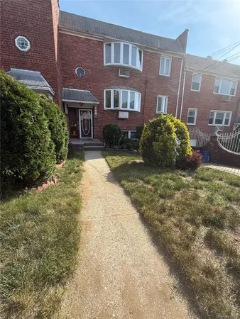 $1,550,000 | 89-12 Desarc Road | Ozone Park