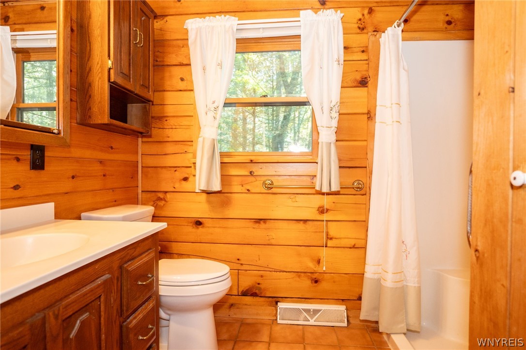 8 Deer Run Road Holland, NY 14080 - Photo 10 of 45 Gallery Image 10