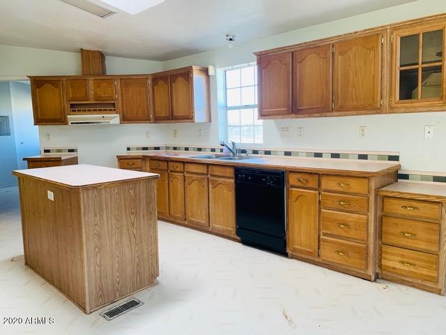 2345 West Dragoon Road Cochise, AZ 85606 - Photo 11 of 32 022-264809 Kitchen