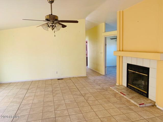 022-264809 Living Room 1a
