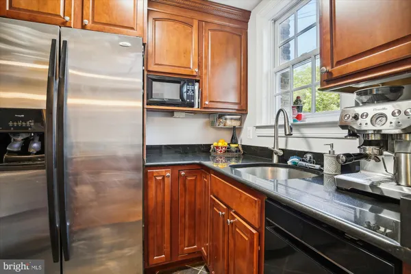 $3,775 | 821 Church Street, Alexandria, VA 22314