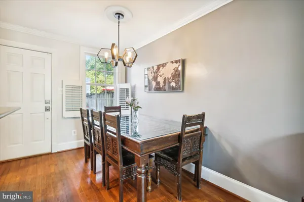 $3,775 | 821 Church Street, Alexandria, VA 22314