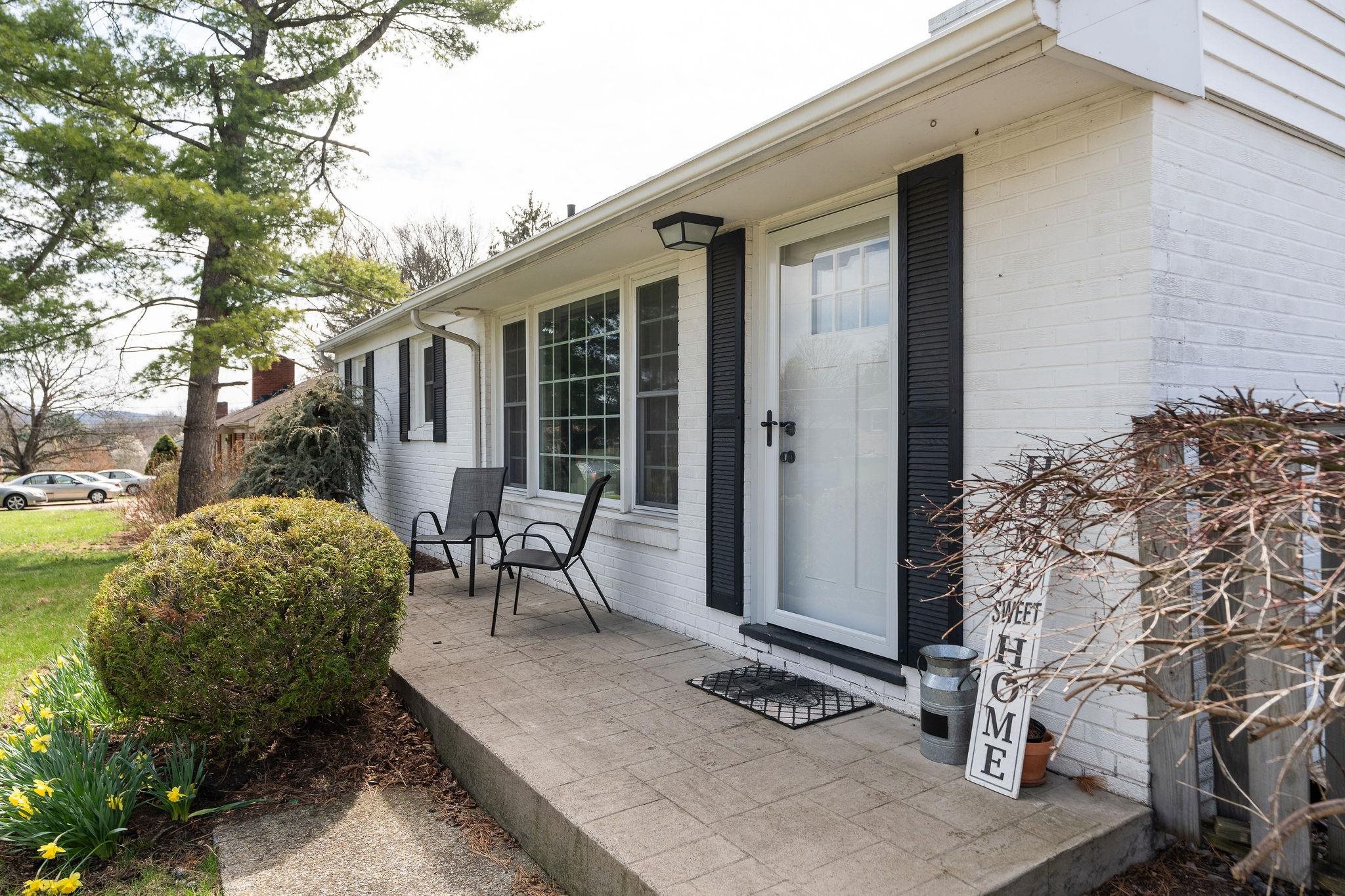 85 Sharon Street Harrisonburg, VA 22801 - Photo 3 of 49