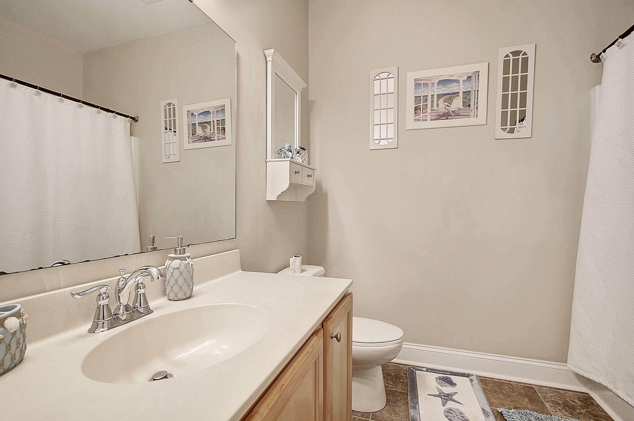 124 Lodestone Court Moncks Corner, SC 29461 - Photo 8 of 29 21-web-or-mls-CREM_124 Lodestone_021
