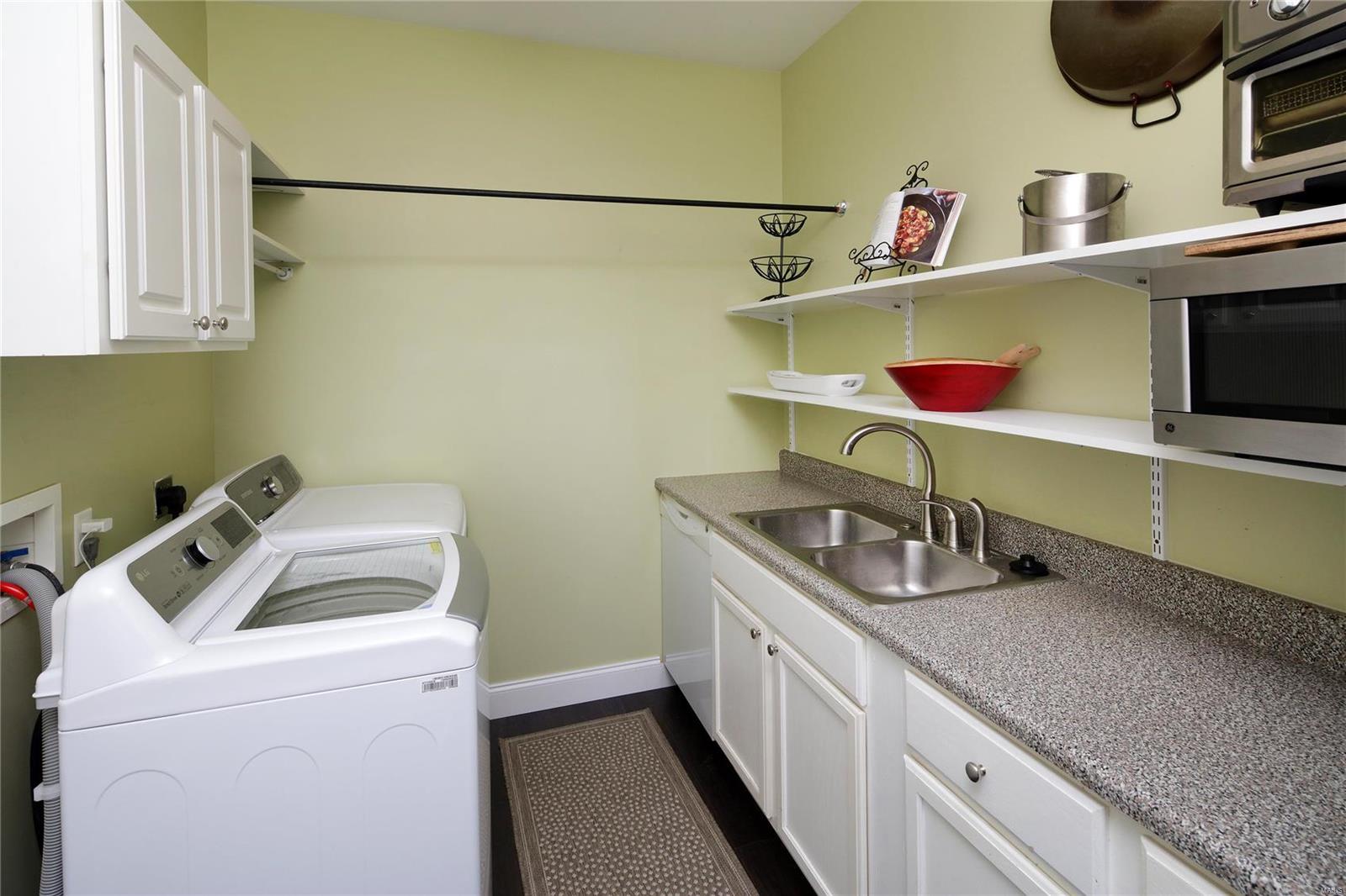 737 Castle Ridge Drive Ballwin, MO 63021 - Photo 12 of 21 Gallery Image 12