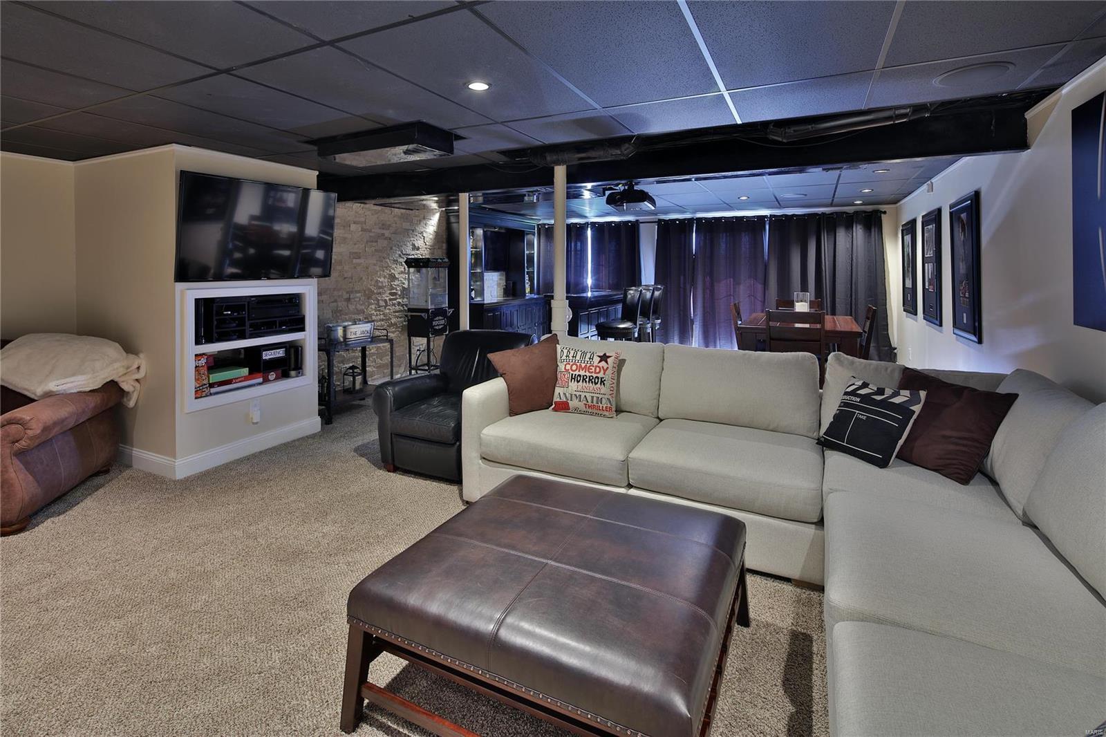737 Castle Ridge Drive Ballwin, MO 63021 - Photo 19 of 21 Gallery Image 19