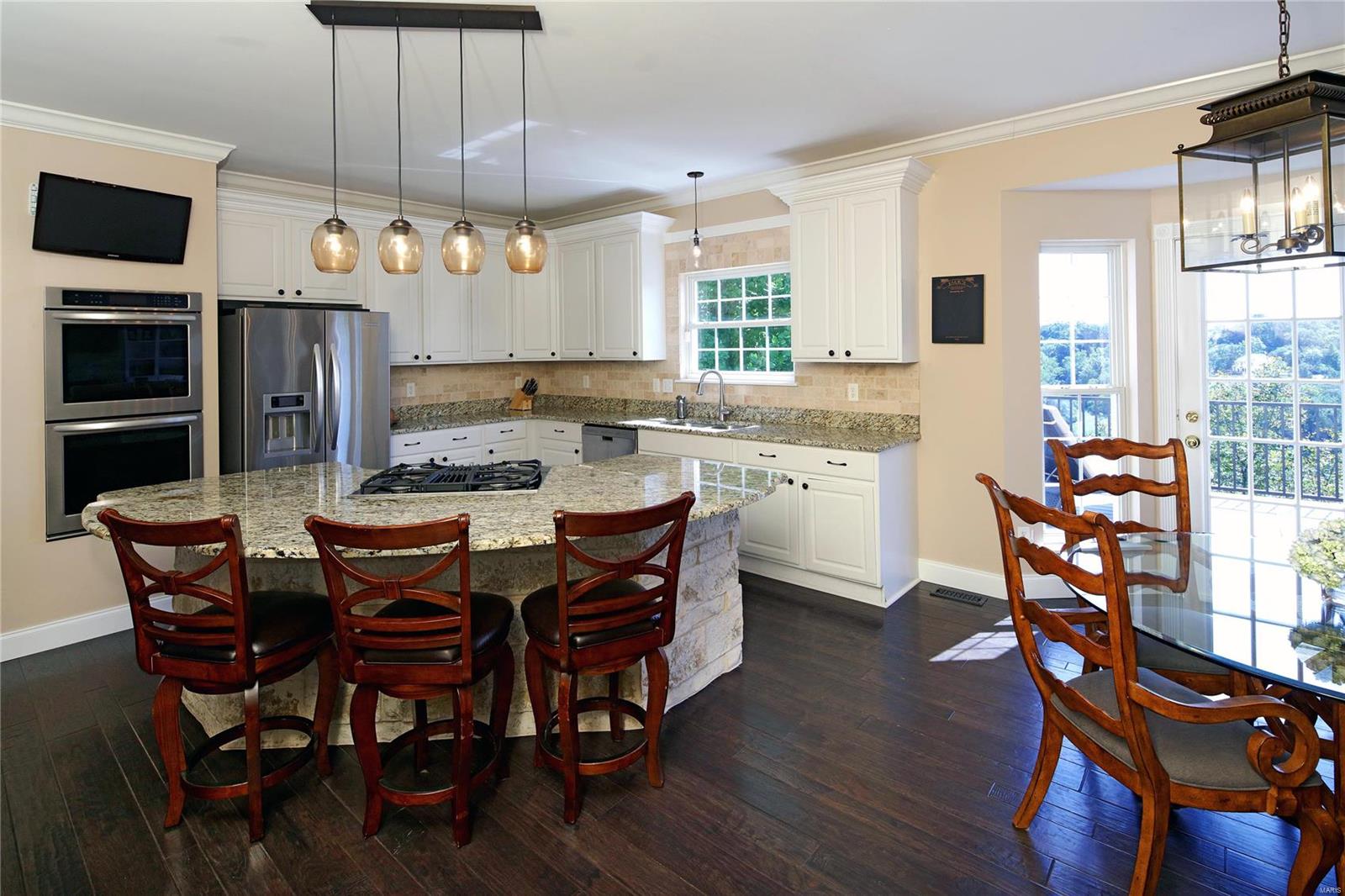 737 Castle Ridge Drive Ballwin, MO 63021 - Photo 7 of 21 Gallery Image 7