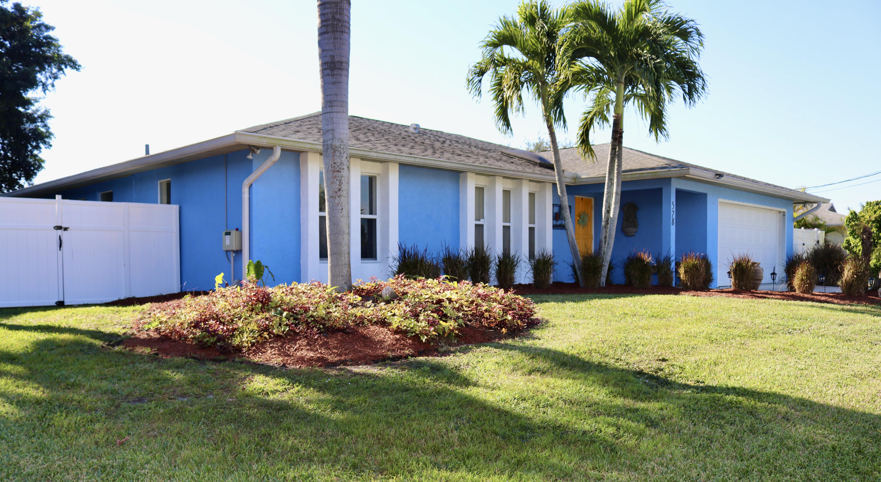 578 Southwest Aster Road Port St. Lucie, FL 34953 - Photo 5 of 68 IMG_0754
