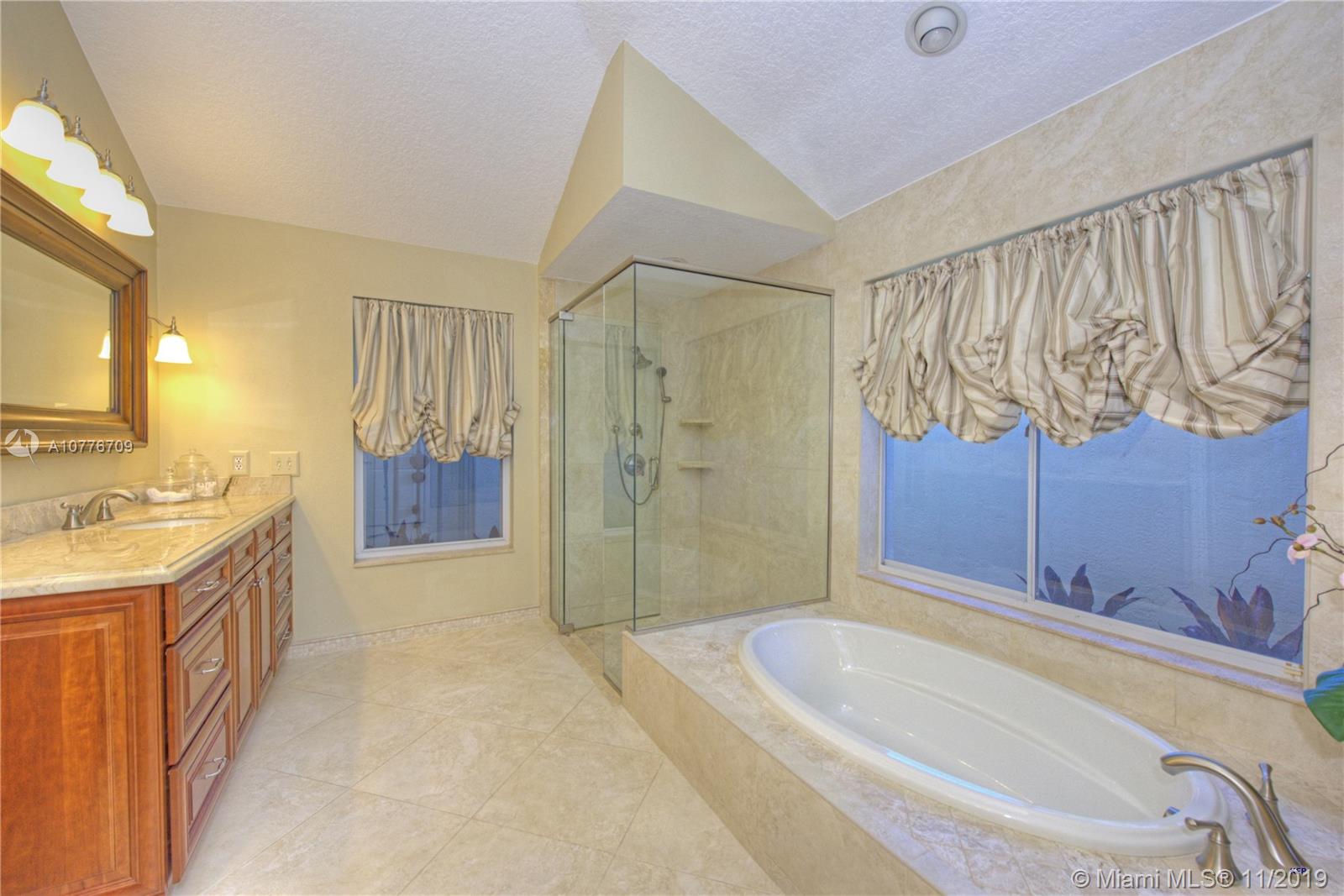6627 Wood Lake Road Jupiter, FL 33458 - Photo 11 of 70 Gallery Image 11