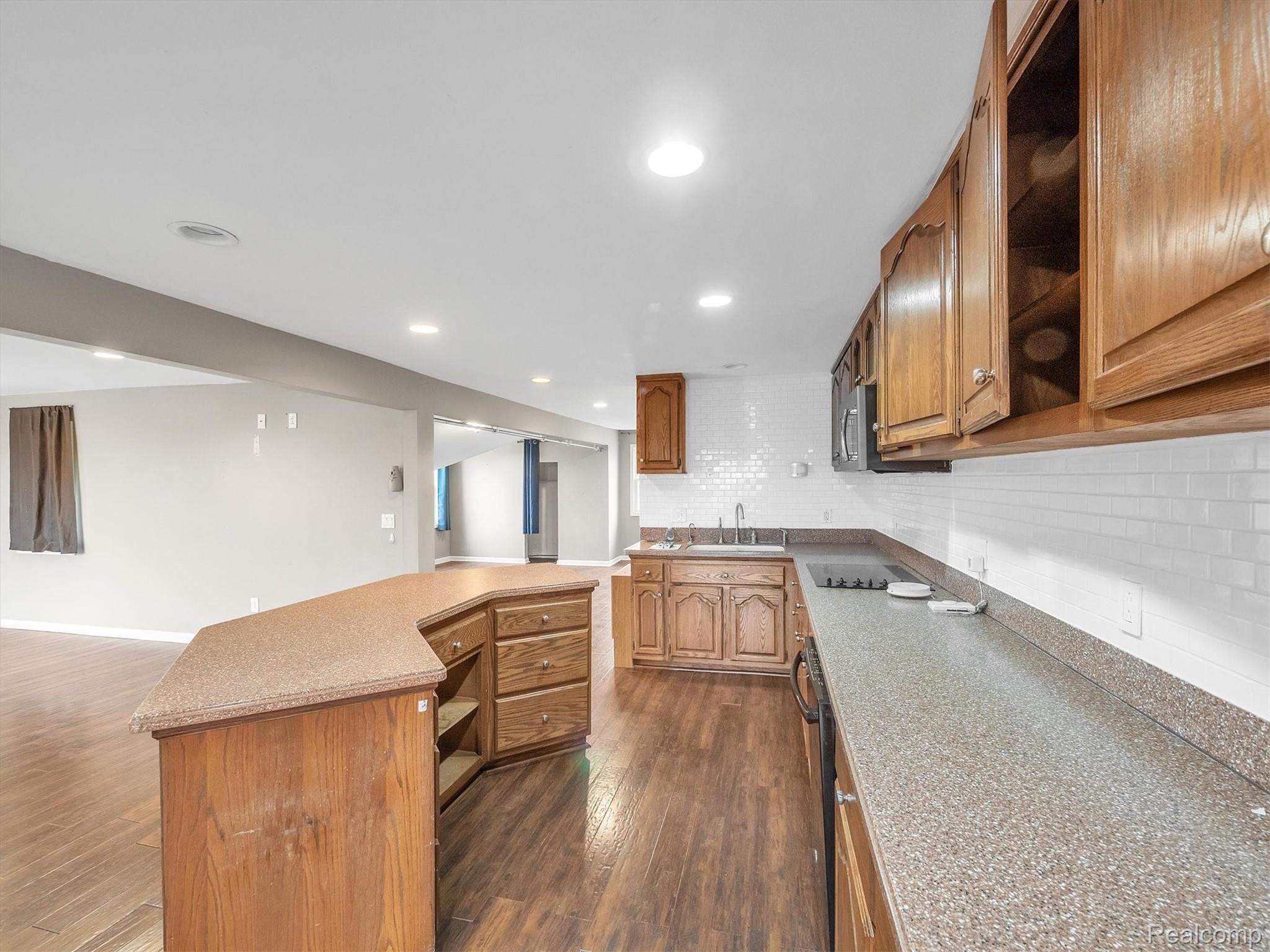 6211 36 Mile Road Romeo, MI 48065 - Photo 9 of 51 12-6211-36-Mile-Rd-WindowStill-Real-Estate-Photography-12.jpg