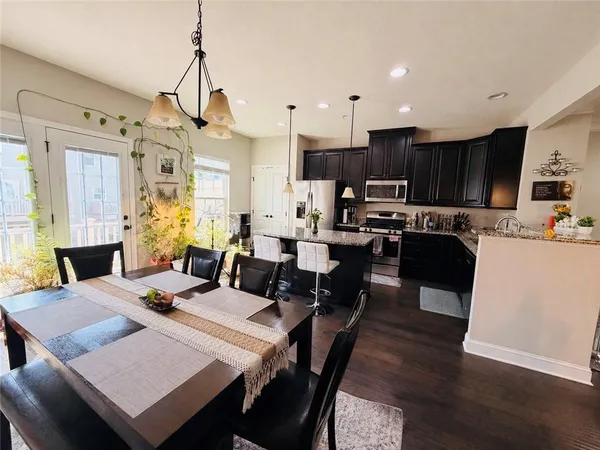 $2,800 | 1950 Georgetown Drive, Sewickley, PA 15143