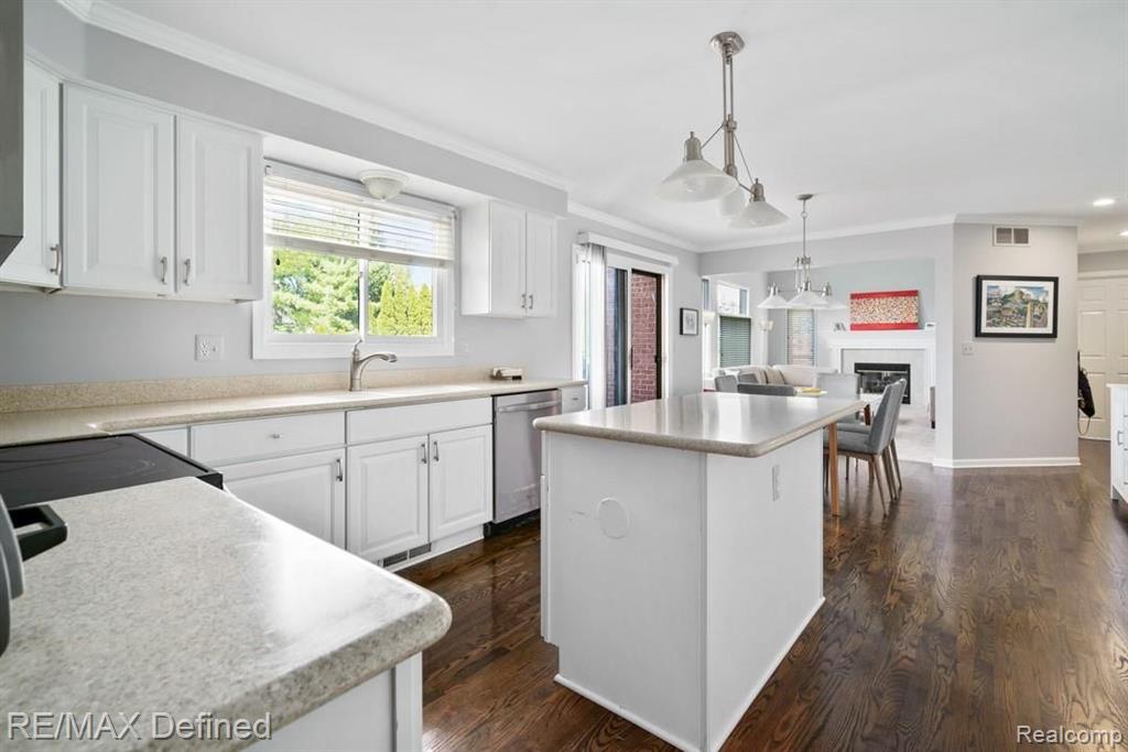 1158 Brunswick Rochester Hills, MI 48309 - Photo 12 of 47