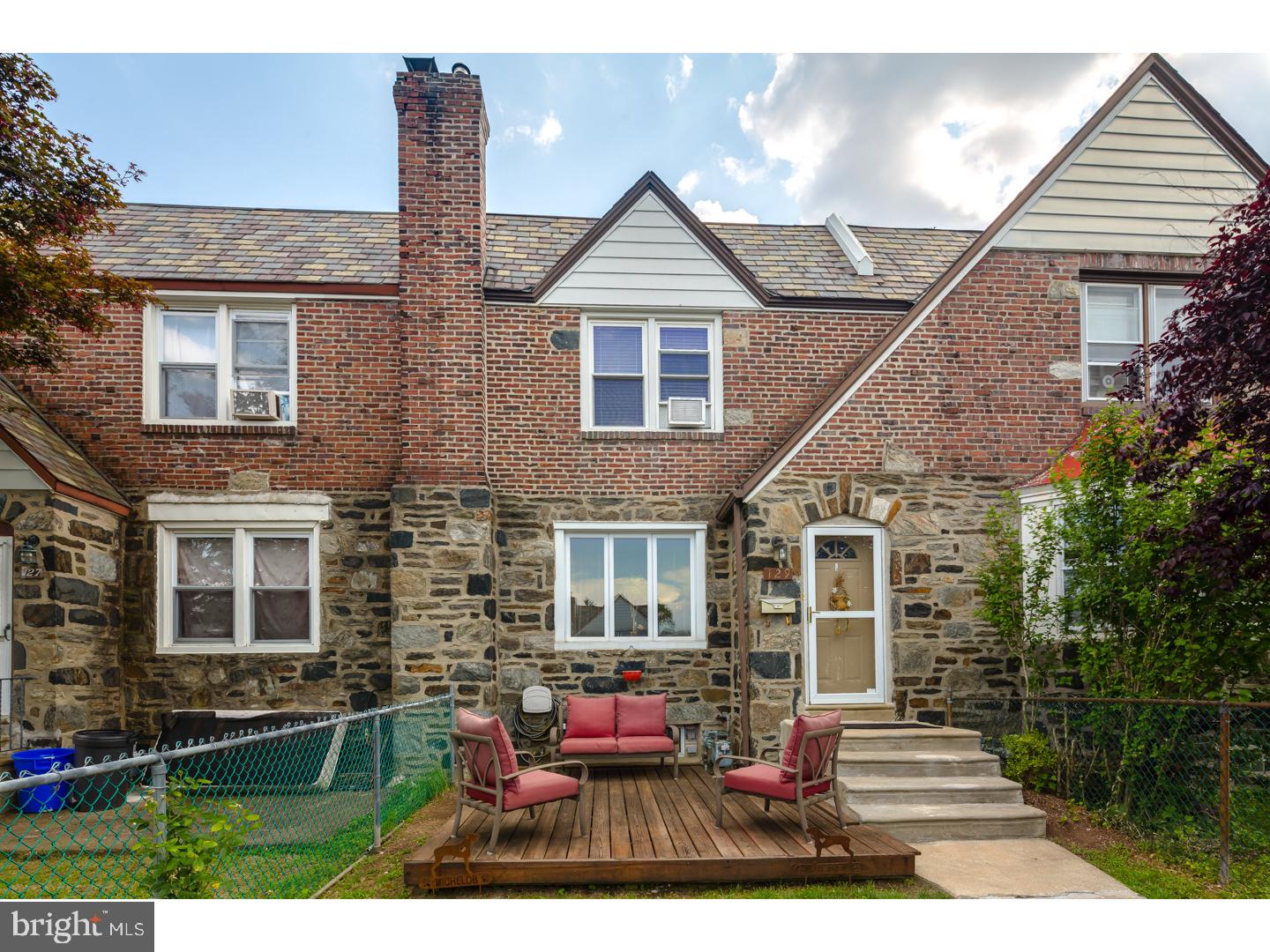 129 Green Valley Road Upper Darby, PA 19082 - Photo 1 of 18 Gallery Image 1