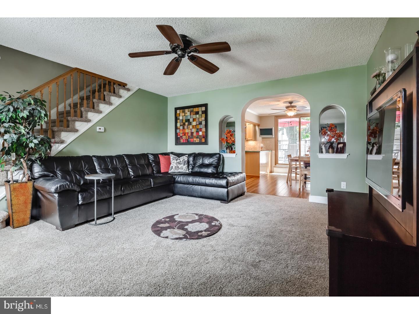 129 Green Valley Road Upper Darby, PA 19082 - Photo 5 of 18 Gallery Image 5