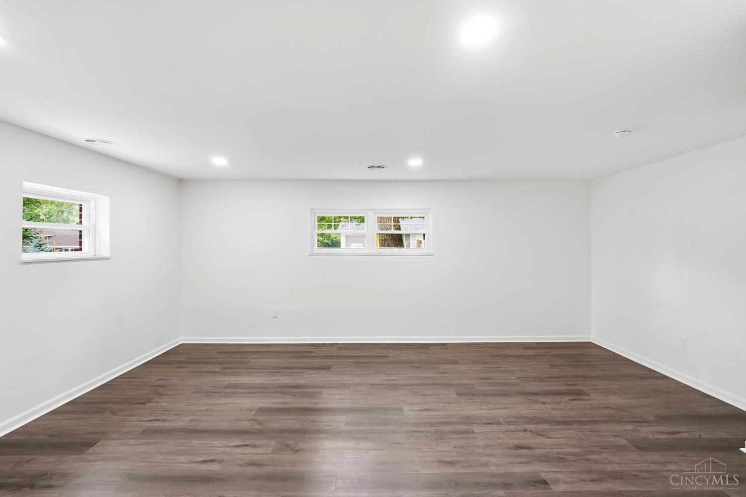 10686 Chelmsford Road Cincinnati, OH 45240 - Photo 27 of 43